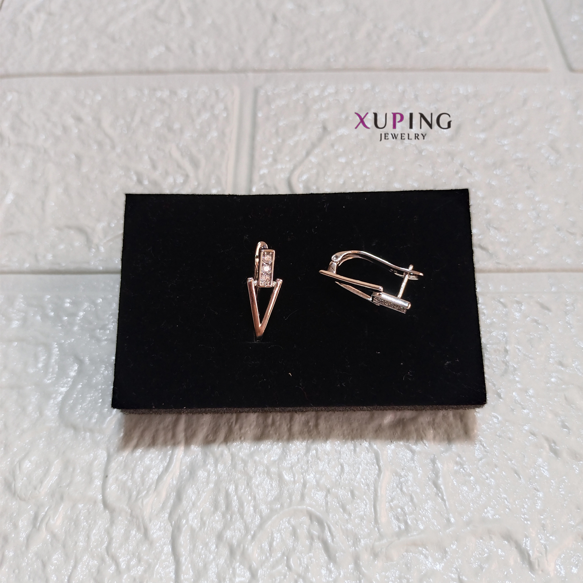 Arete en forma de flecha