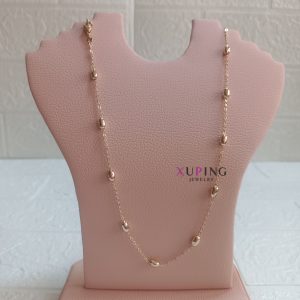 Collar con diseño ovalados