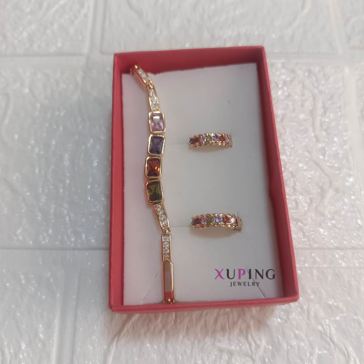 set-pandora-con-aretes-con-zircones-de-colores