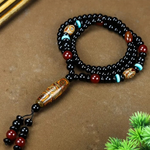 Collar de turmalina negra y agathar con accesorios de bambú