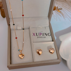 Juego de Collar y Aretes Xuping Corazón Bombito con Cuentas de Colores