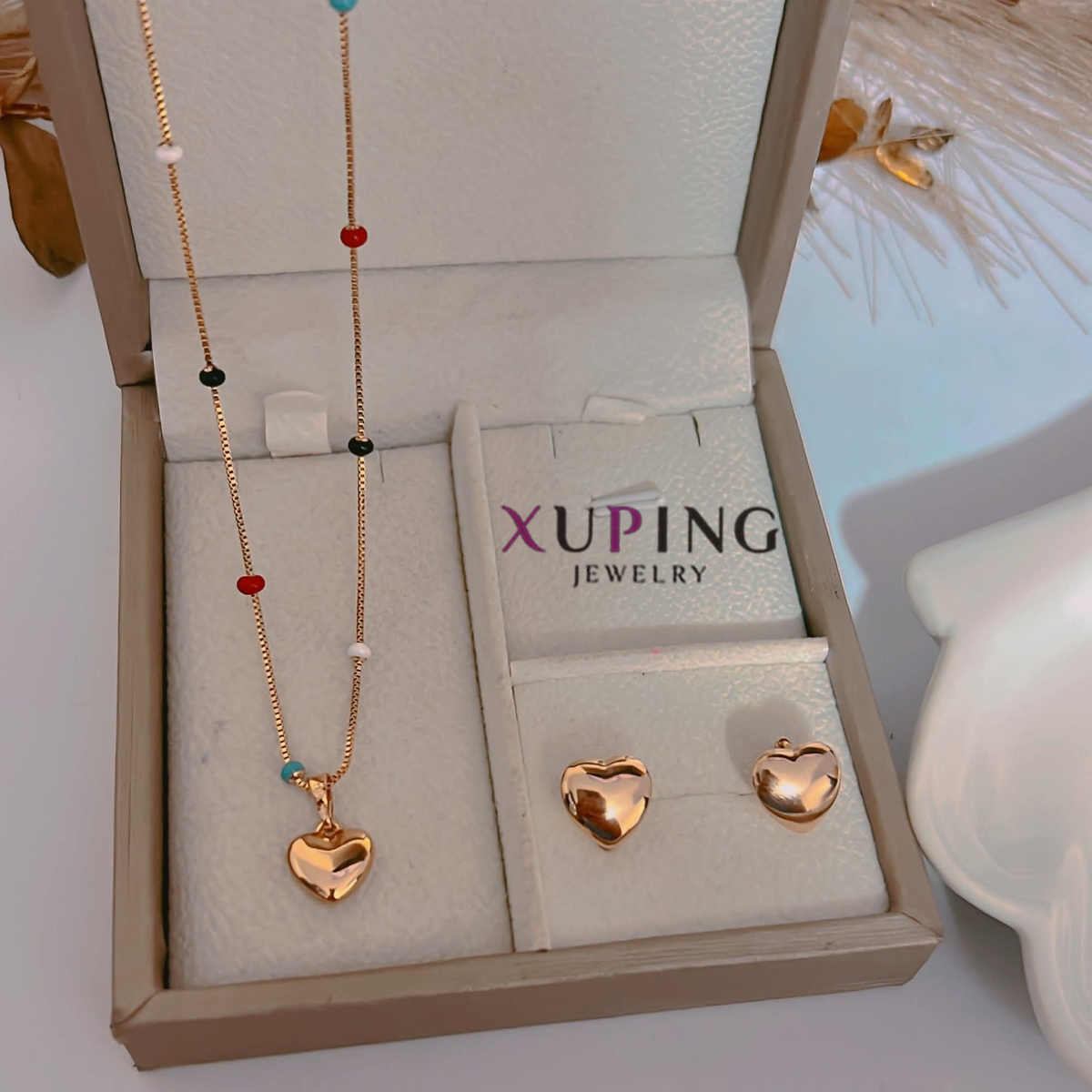 Juego de Collar y Aretes Xuping Corazón Bombito con Cuentas de Colores