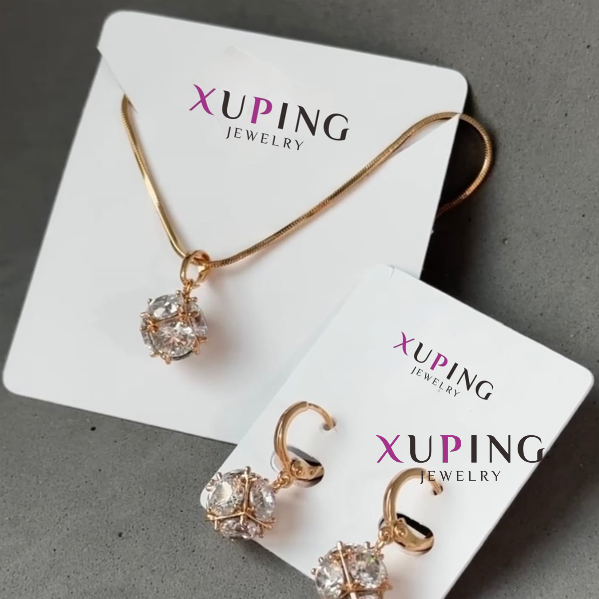 Juego de Collar y Aretes Xuping con Esferas de Zirconia Incrustada