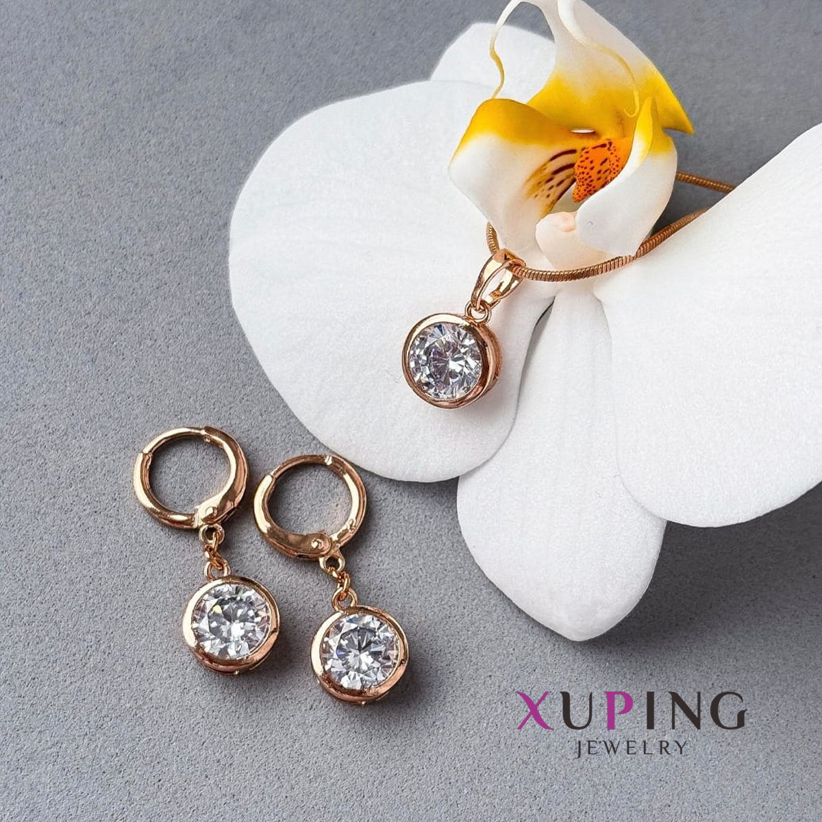 Juego de Collar y Aretes Xuping con Zirconia Solitaria en Bisel